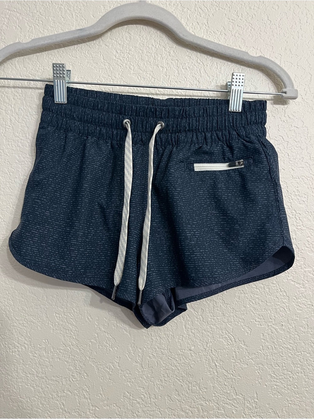 Vuori “Clementine 2.0” Athletic Drawstring Shorts with Contrast Zip